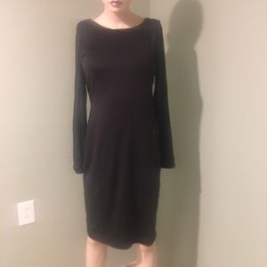 Size M dress